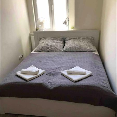 A9 Houseleek Astoria Apartamento Budapeste Exterior foto
