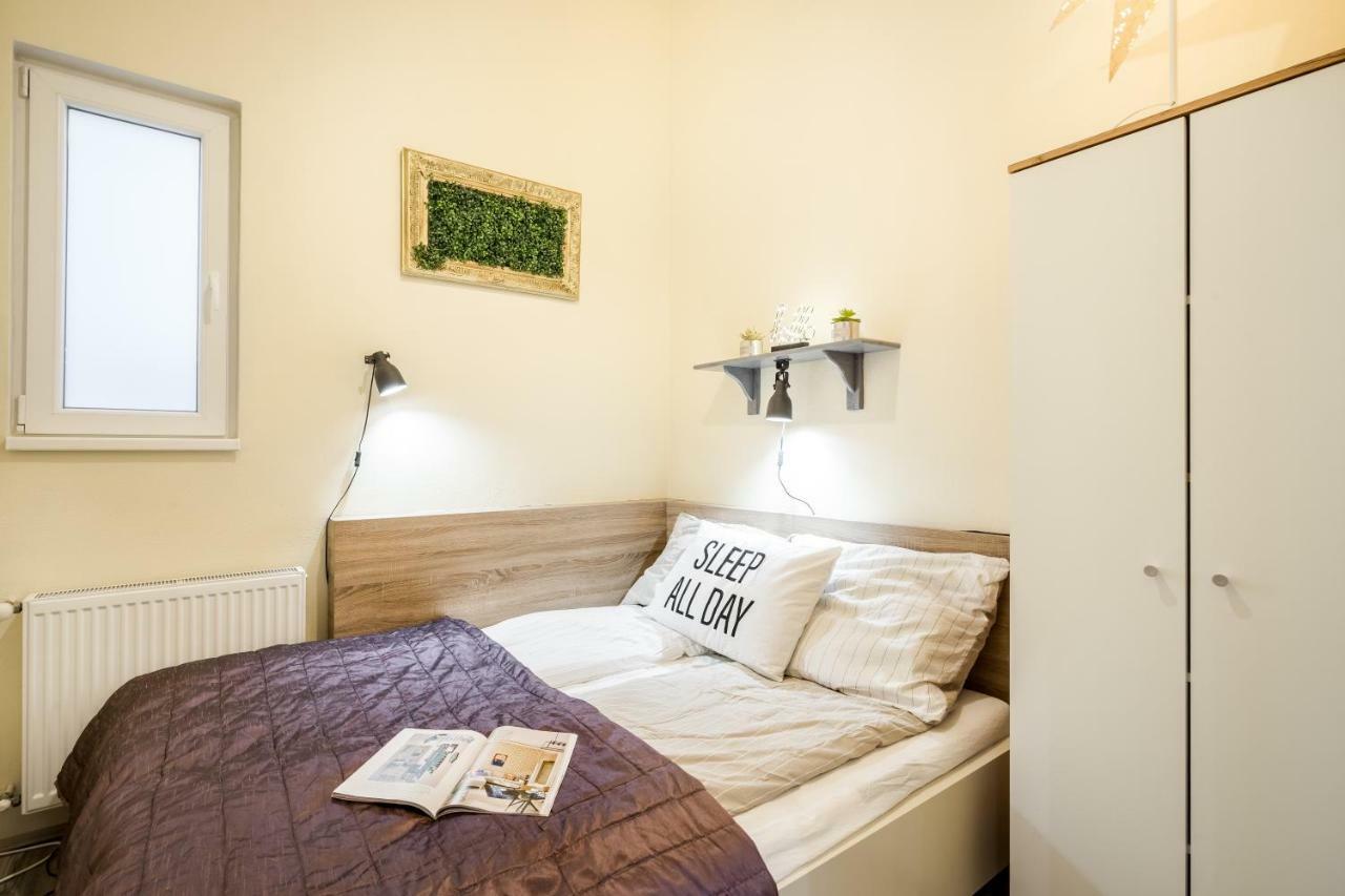 A9 Houseleek Astoria Apartamento Budapeste Exterior foto