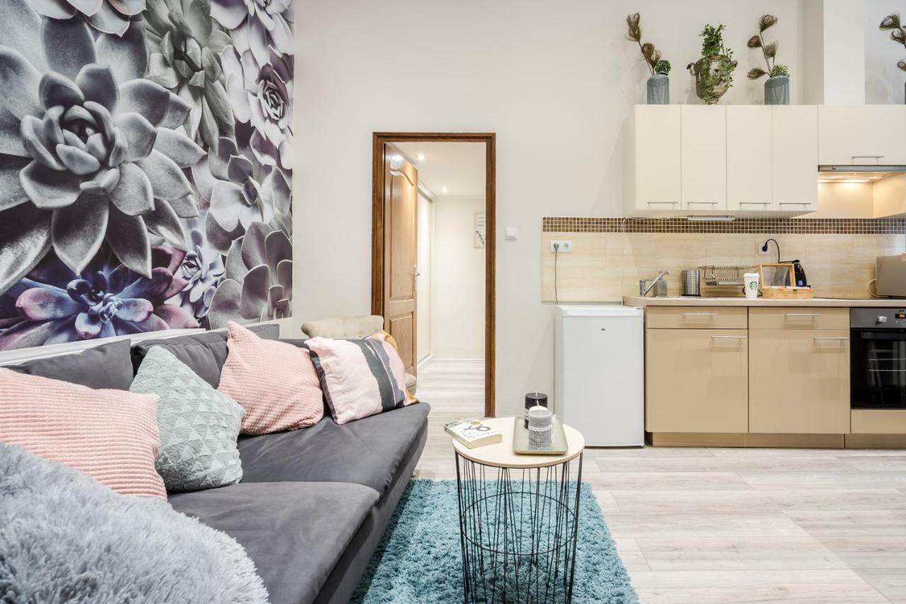 A9 Houseleek Astoria Apartamento Budapeste Exterior foto