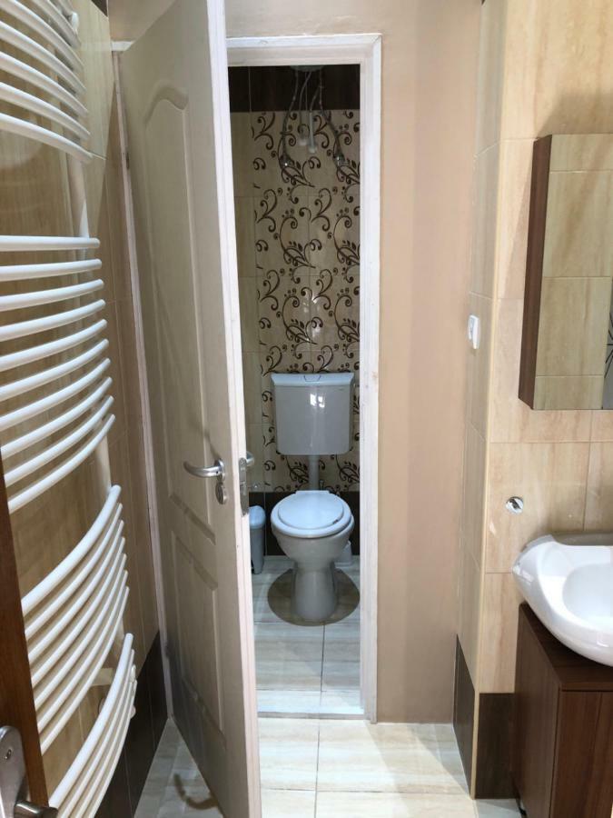 A9 Houseleek Astoria Apartamento Budapeste Exterior foto